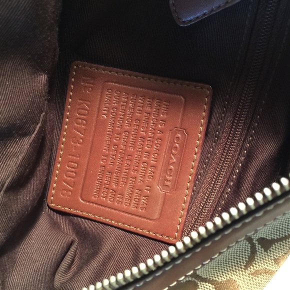 *Authentic* Coach Handbag - Picture 5 of 8